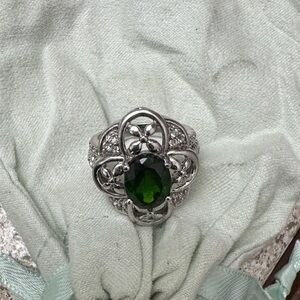 Intricate 925 Silver Ring with Green Gemstone